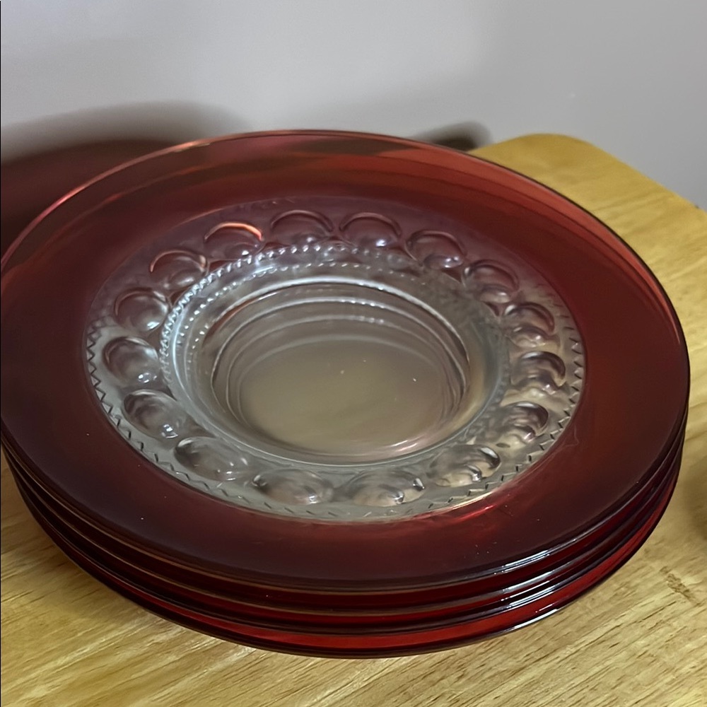 😄Indiana red glass kings imprint desert plates (4)